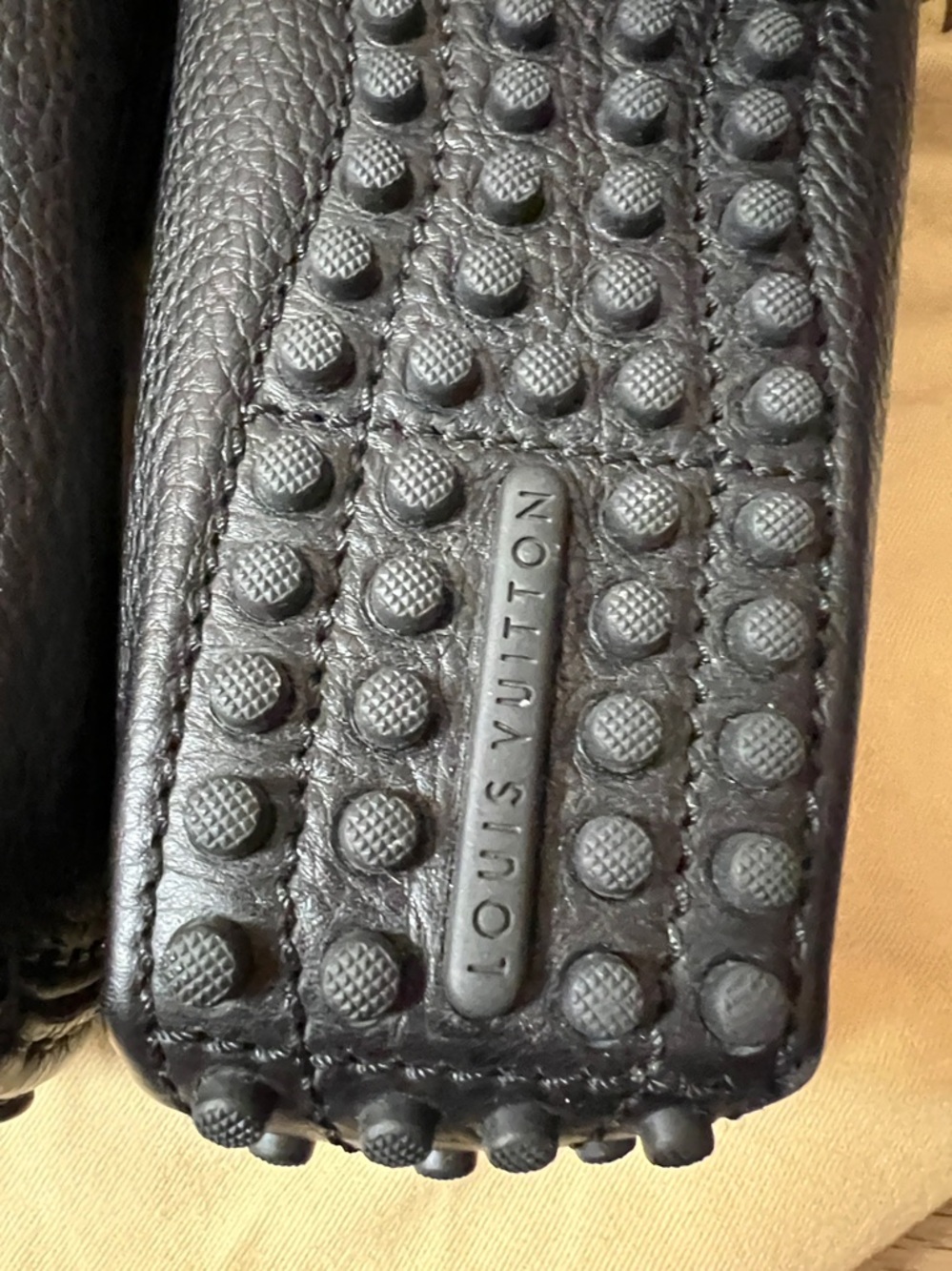 Louis Vuitton Black Pebbled Leather Loafers with Gold Hardware size 38,5 - Picture 3 of 11